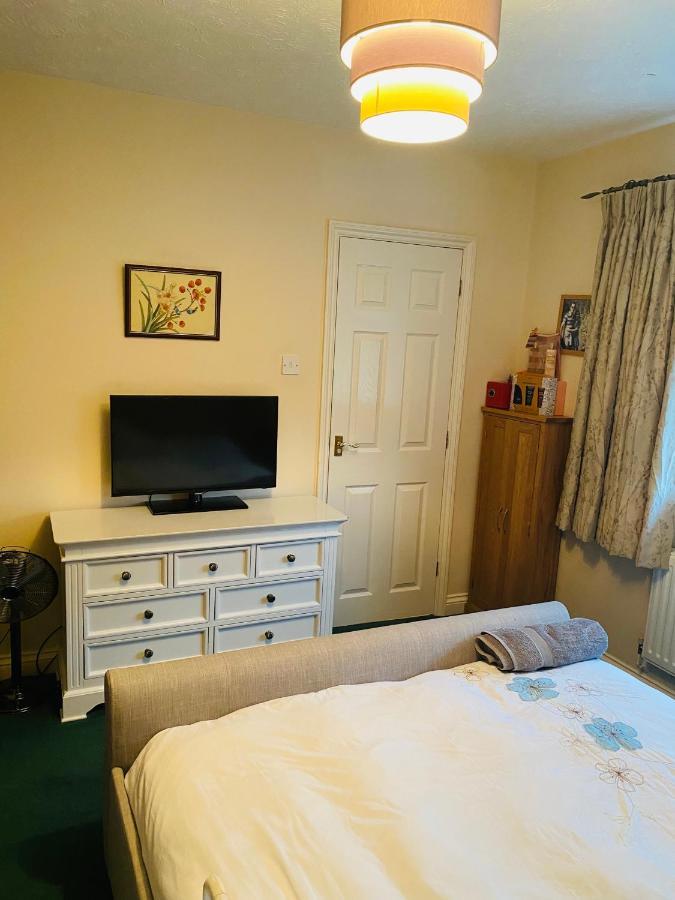 Beautiful Double En-suite